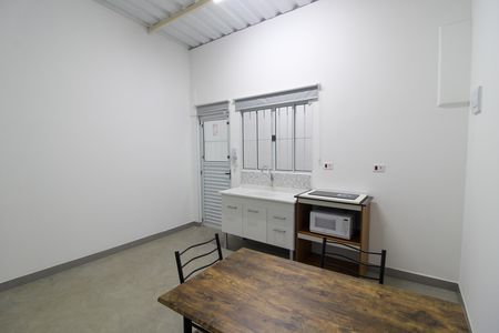 Cozinha de kitnet/studio para alugar com 1 quarto, 33m² em Vila São Silvestre (zona Leste), São Paulo