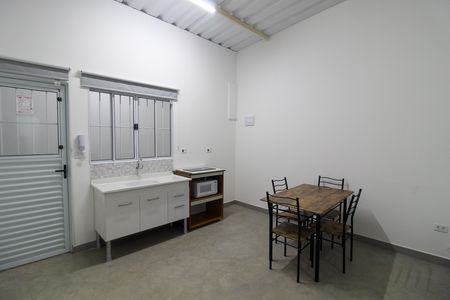 Cozinha de kitnet/studio para alugar com 1 quarto, 33m² em Vila São Silvestre (zona Leste), São Paulo