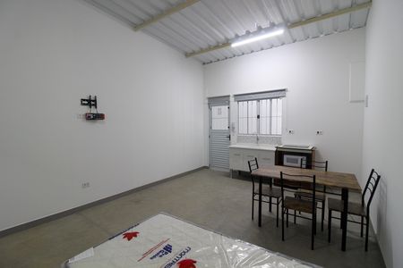 Quarto de kitnet/studio para alugar com 1 quarto, 33m² em Vila São Silvestre (zona Leste), São Paulo