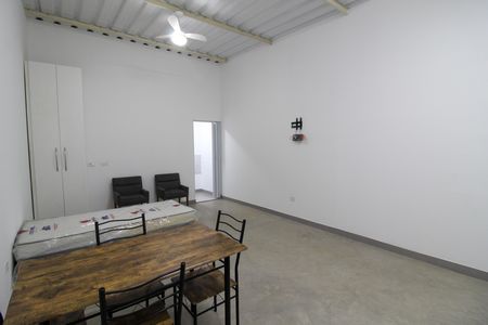 Cozinha de kitnet/studio para alugar com 1 quarto, 33m² em Vila São Silvestre (zona Leste), São Paulo