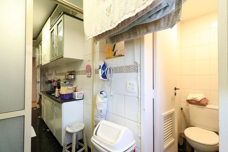 Apartamento à venda com 85m², 3 quartos e 2 vagasCozinha e Área de Serviço