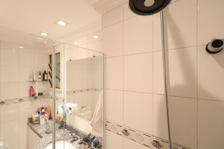 Apartamento à venda com 85m², 3 quartos e 2 vagasBanheiro Social