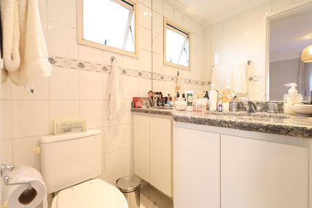 Apartamento à venda com 85m², 3 quartos e 2 vagasBanheiro da Suíte
