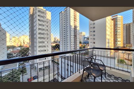 Apartamento à venda com 85m², 3 quartos e 2 vagas Apartamento à venda com 85m², 3 quartos e 2 vagasVaranda