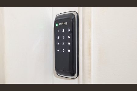 Apartamento à venda com 85m², 3 quartos e 2 vagas Apartamento à venda com 85m², 3 quartos e 2 vagasFechadura eletrônica