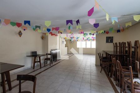 Apartamento à venda com 85m², 3 quartos e 2 vagas Apartamento à venda com 85m², 3 quartos e 2 vagasÁrea comum - Salão de festas