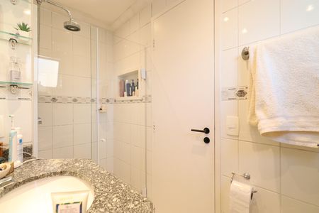 Apartamento à venda com 85m², 3 quartos e 2 vagasBanheiro da Suíte