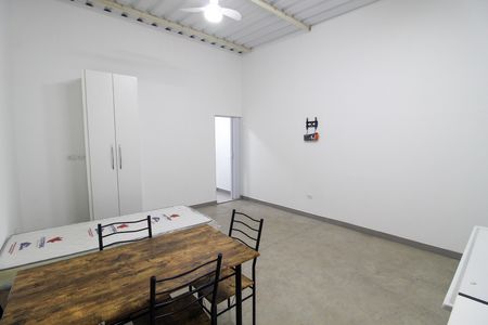 Cozinha de kitnet/studio para alugar com 1 quarto, 33m² em Vila São Silvestre (zona Leste), São Paulo