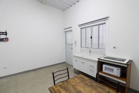 Cozinha de kitnet/studio para alugar com 1 quarto, 33m² em Vila São Silvestre (zona Leste), São Paulo