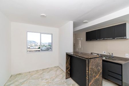 Sala de apartamento para alugar com 2 quartos, 44m² em Ramos, Rio de Janeiro