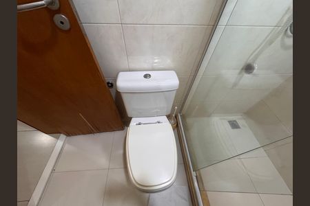 Casa de condomínio à venda com 270m², 4 quartos e 2 vagas
