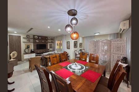 Casa de Condomínio à venda com 4 quartos, 270m² em Vargem Grande, Rio de Janeiro