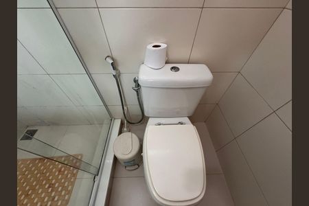 Casa de condomínio à venda com 270m², 4 quartos e 2 vagas