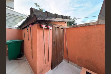 Casa de condomínio à venda com 270m², 4 quartos e 2 vagas
