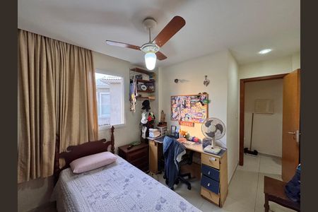 Casa de condomínio à venda com 270m², 4 quartos e 2 vagas
