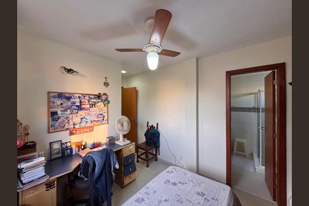 Casa de condomínio à venda com 270m², 4 quartos e 2 vagas