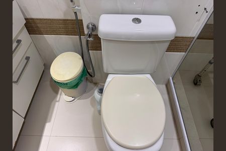 Casa de condomínio à venda com 270m², 4 quartos e 2 vagas