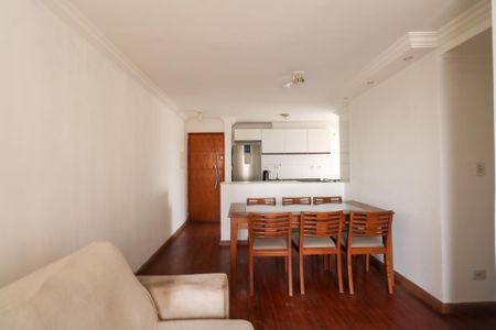 Apartamento para alugar com 69m², 3 quartos e 2 vagas Apartamento para alugar com 69m², 3 quartos e 2 vagasSala