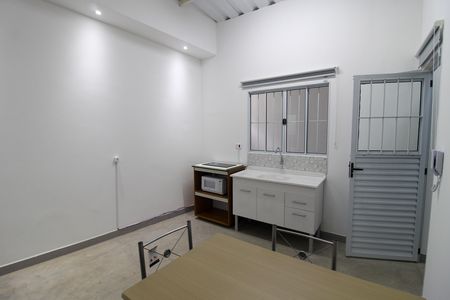 Cozinha de kitnet/studio para alugar com 1 quarto, 33m² em Vila São Silvestre (zona Leste), São Paulo
