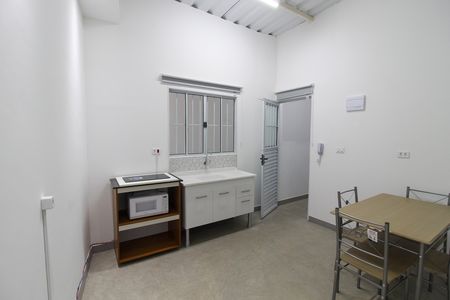 Cozinha de kitnet/studio para alugar com 1 quarto, 33m² em Vila São Silvestre (zona Leste), São Paulo