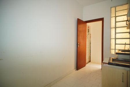 Cozinha de apartamento para alugar com 1 quarto, 68m² em Vila Ipiranga, Porto Alegre