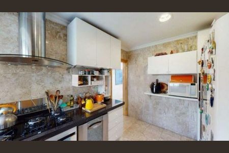 Apartamento à venda com 135m², 4 quartos e 3 vagas