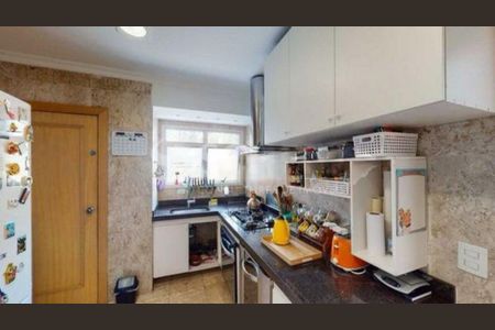 Apartamento à venda com 135m², 4 quartos e 3 vagas
