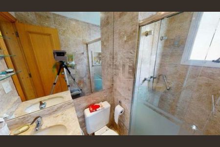 Apartamento à venda com 135m², 4 quartos e 3 vagas