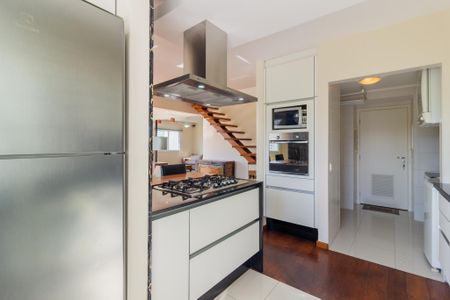 Apartamento à venda com 156m², 2 quartos e 2 vagas Apartamento à venda com 156m², 2 quartos e 2 vagasCozinha
