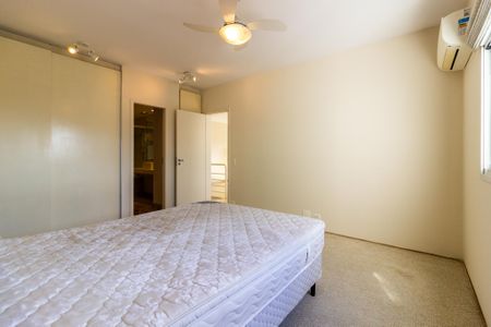 Apartamento à venda com 156m², 2 quartos e 2 vagas Apartamento à venda com 156m², 2 quartos e 2 vagasSuíte 2