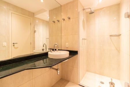 Apartamento à venda com 156m², 2 quartos e 2 vagas Apartamento à venda com 156m², 2 quartos e 2 vagasSuíte 1