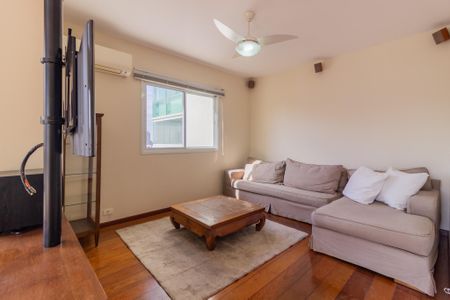 Apartamento à venda com 156m², 2 quartos e 2 vagas Apartamento à venda com 156m², 2 quartos e 2 vagasSala