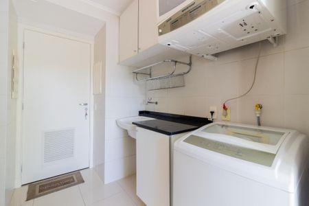 Apartamento à venda com 156m², 2 quartos e 2 vagas Apartamento à venda com 156m², 2 quartos e 2 vagasÁrea de Serviço