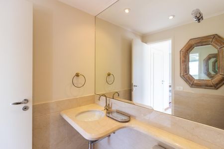 Apartamento à venda com 156m², 2 quartos e 2 vagas Apartamento à venda com 156m², 2 quartos e 2 vagasLavabo