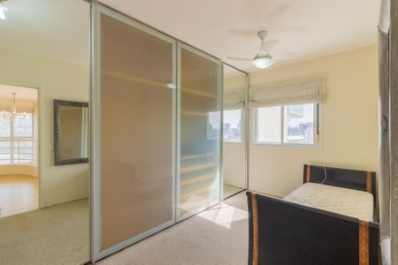Apartamento à venda com 156m², 2 quartos e 2 vagas Apartamento à venda com 156m², 2 quartos e 2 vagasSuíte 1