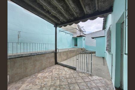 Casa à venda com 100m², 3 quartos e 3 vagas Casa à venda com 100m², 3 quartos e 3 vagasÁrea de Serviço