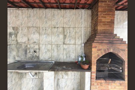Casa à venda com 100m², 3 quartos e 3 vagas