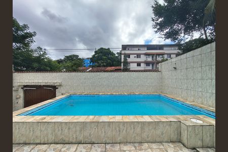 Casa à venda com 100m², 3 quartos e 3 vagas
