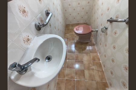 Casa à venda com 100m², 3 quartos e 3 vagas