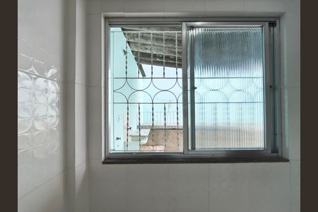 Casa à venda com 100m², 3 quartos e 3 vagas Casa à venda com 100m², 3 quartos e 3 vagasJanela - Serviço