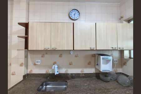 Casa à venda com 100m², 3 quartos e 3 vagas Casa à venda com 100m², 3 quartos e 3 vagasCozinha