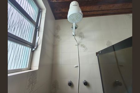 Casa à venda com 100m², 3 quartos e 3 vagas Casa à venda com 100m², 3 quartos e 3 vagasBanheiro Social