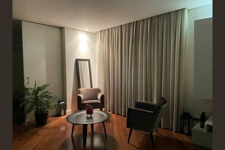 Apartamento à venda com 167m², 2 quartos e 3 vagas