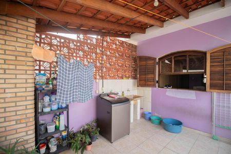 Casa à venda com 127m², 3 quartos e 2 vagasÁREA DE SERVIÇO