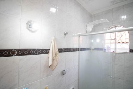 Casa à venda com 127m², 3 quartos e 2 vagasBANHEIRO