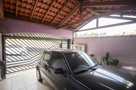 Casa à venda com 127m², 3 quartos e 2 vagasGARAGEM