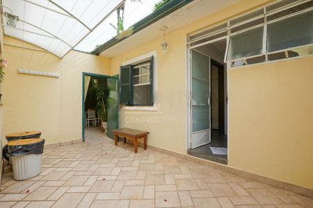 Casa à venda com 230m², 4 quartos e 3 vagas