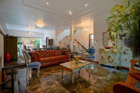 Casa à venda com 4 quartos, 230m² em Jardim Santo Amaro, São Paulo