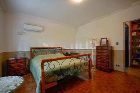 Casa à venda com 230m², 4 quartos e 3 vagas