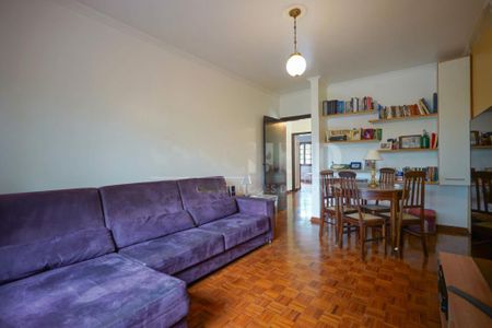 Casa à venda com 230m², 4 quartos e 3 vagas